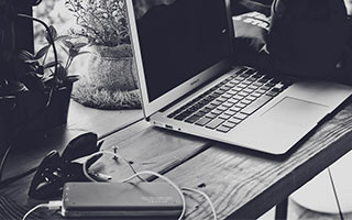 开云体育官网-DRX绝杀GEN，Jankos打破历史纪录焦点之战小组赛，引爆全场热议