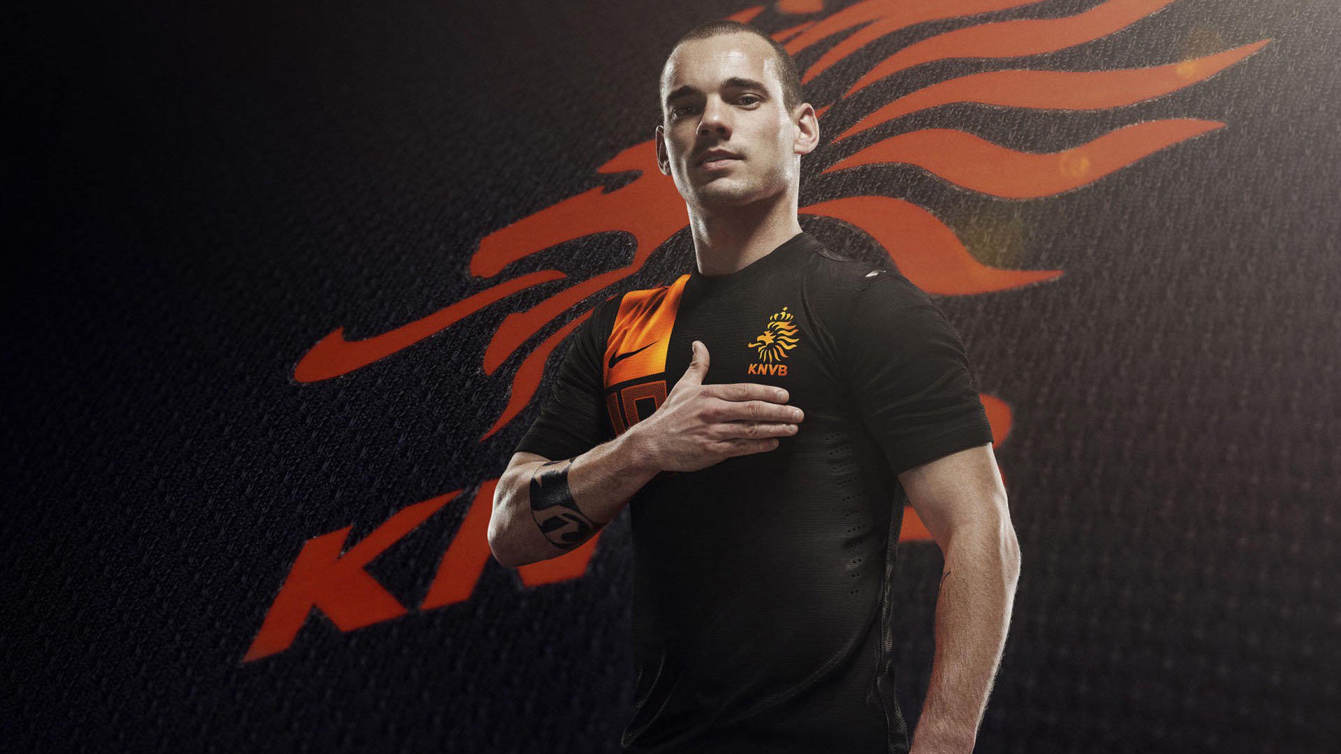 当足球撞进F1围场，埃及在补时绝杀国际米兰，而孙兴慜在巴林杆位发车