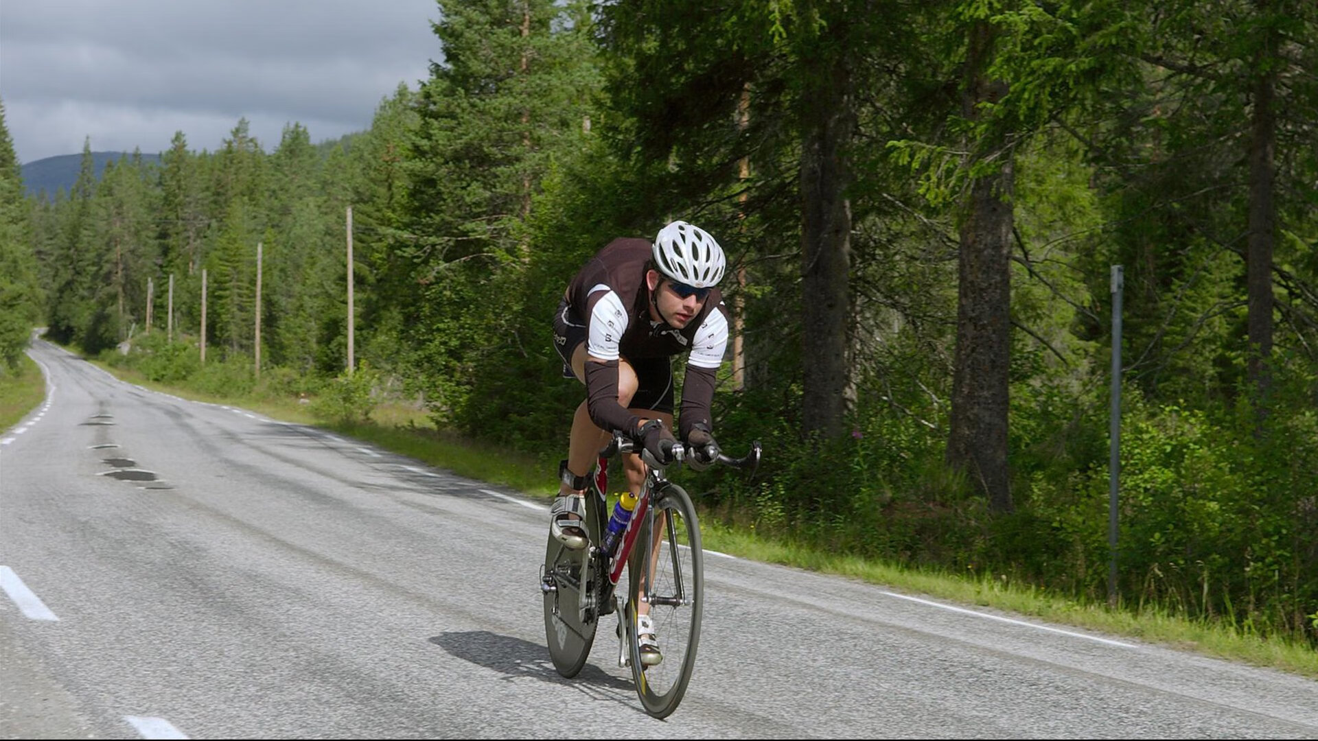凯恩大场面先生！威尔士争冠战从马竞的铁幕中杀出生天