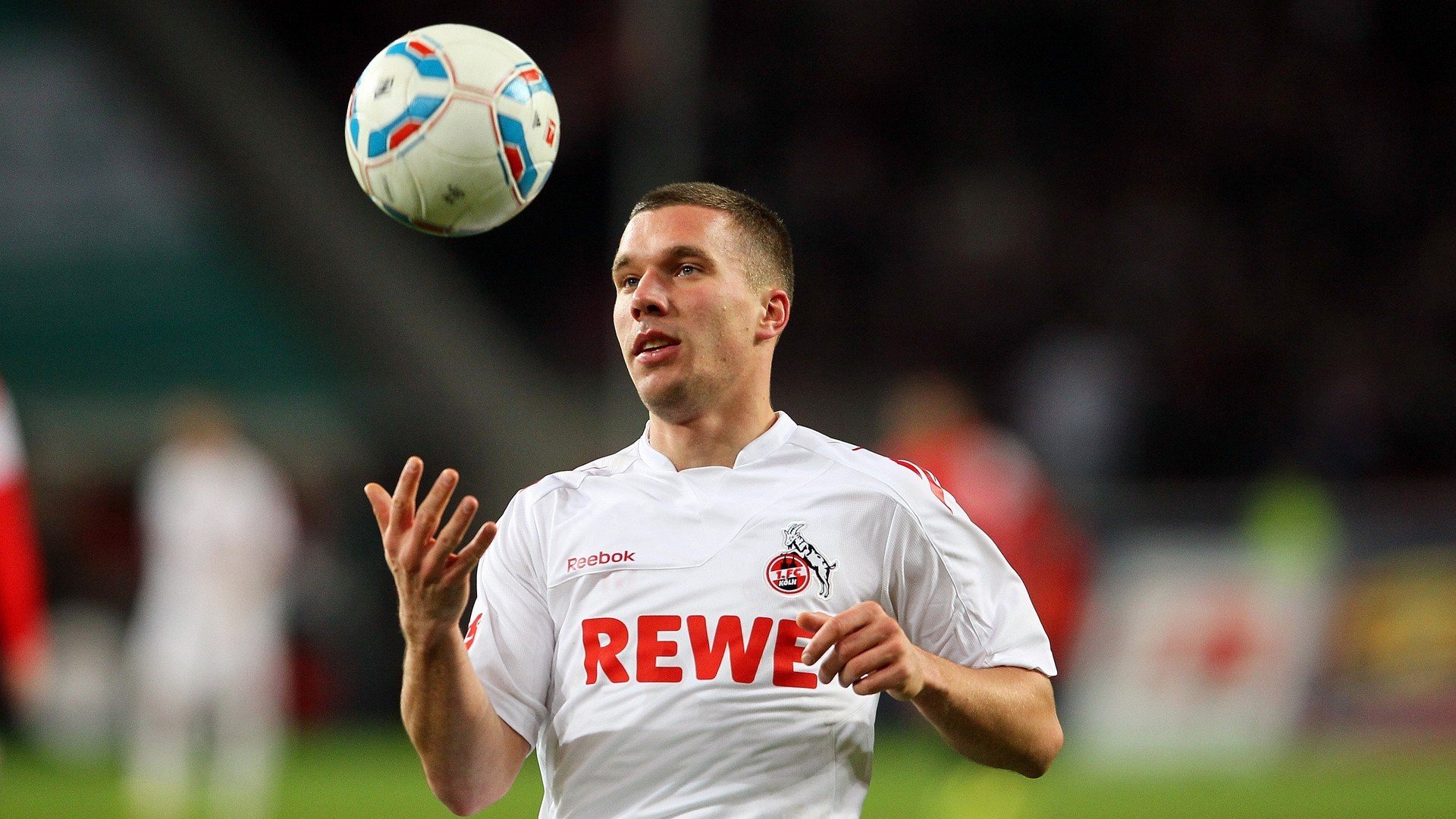 沙漠之狐撕碎南美防线！特奥一锤定音，阿尔及利亚强势冲垮委内瑞拉