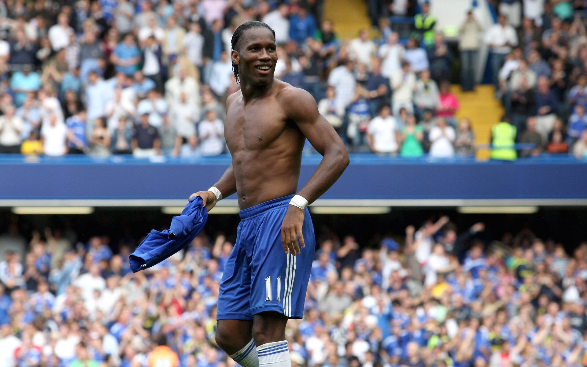 魔笛悠扬,传奇不朽!年度焦点之战,莫德里奇谱写职业生涯里程碑壮丽乐章